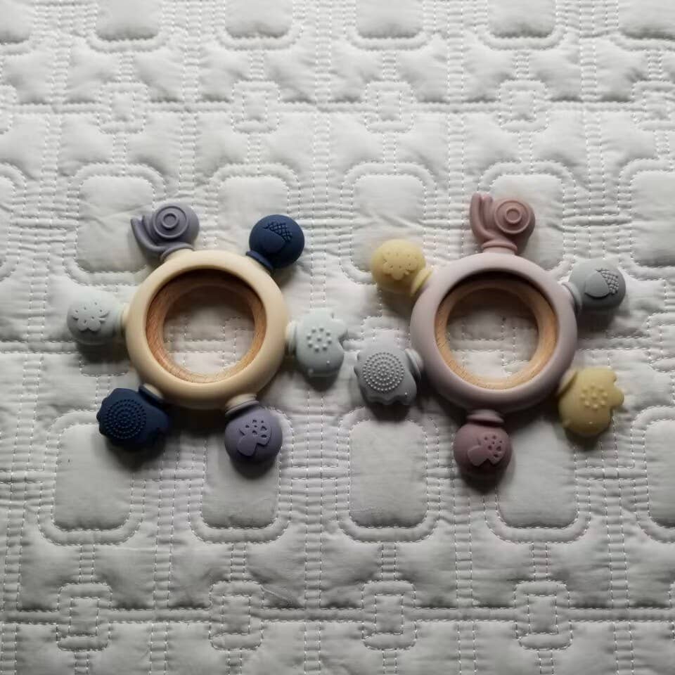 WOOD WHEEL SILICON TEETHING TOY [MULTIPLE COLORS]