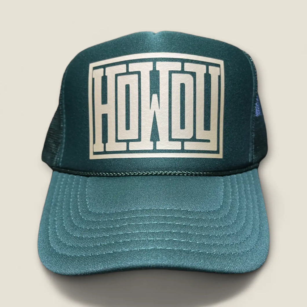 ‘HOWDY’ TRUCKER HAT