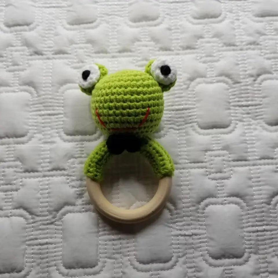 KNIT FROG HAND RATTLE