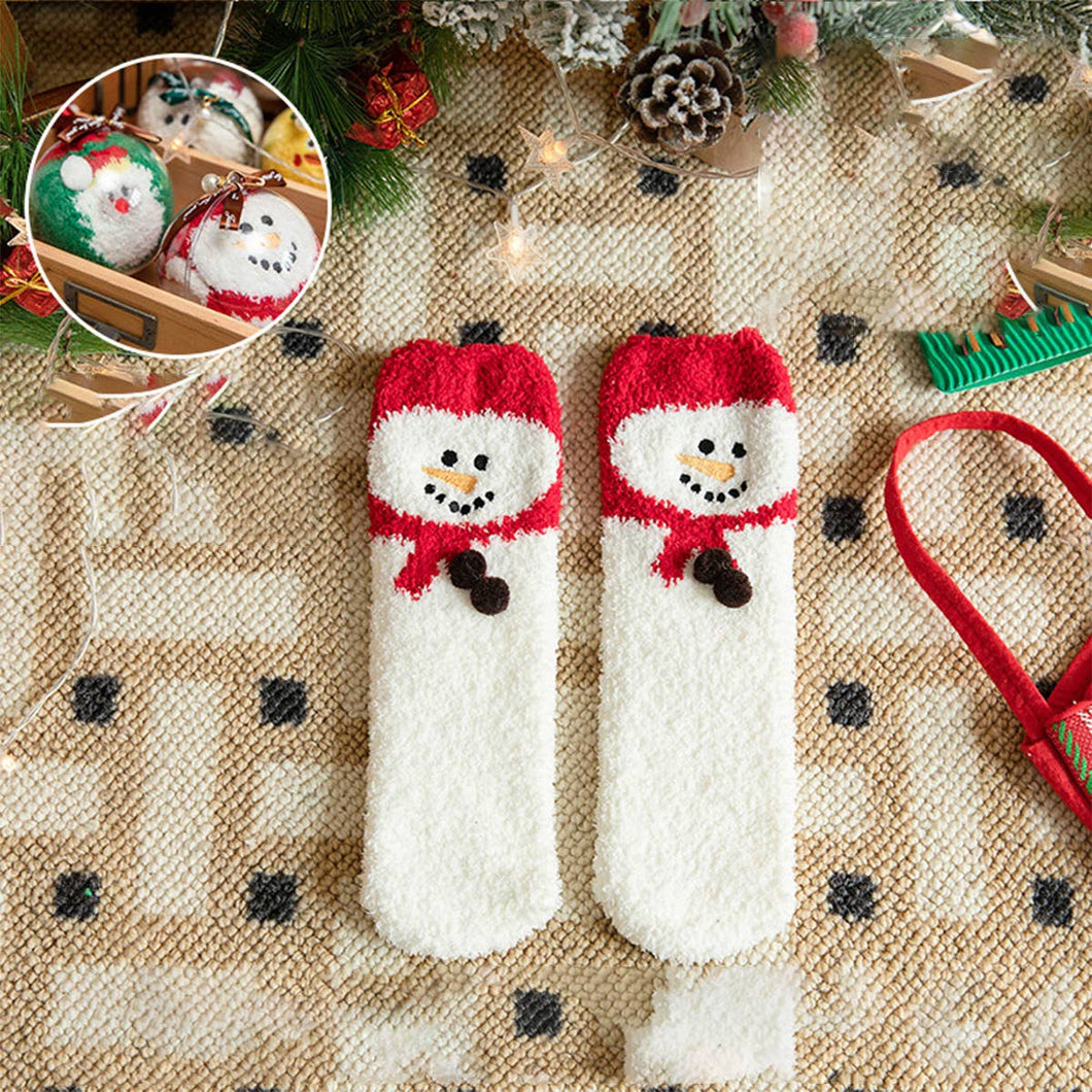 CHRISTMAS FUZZY SOCKS WITH BALL [SNOWMEN/REINDEER]